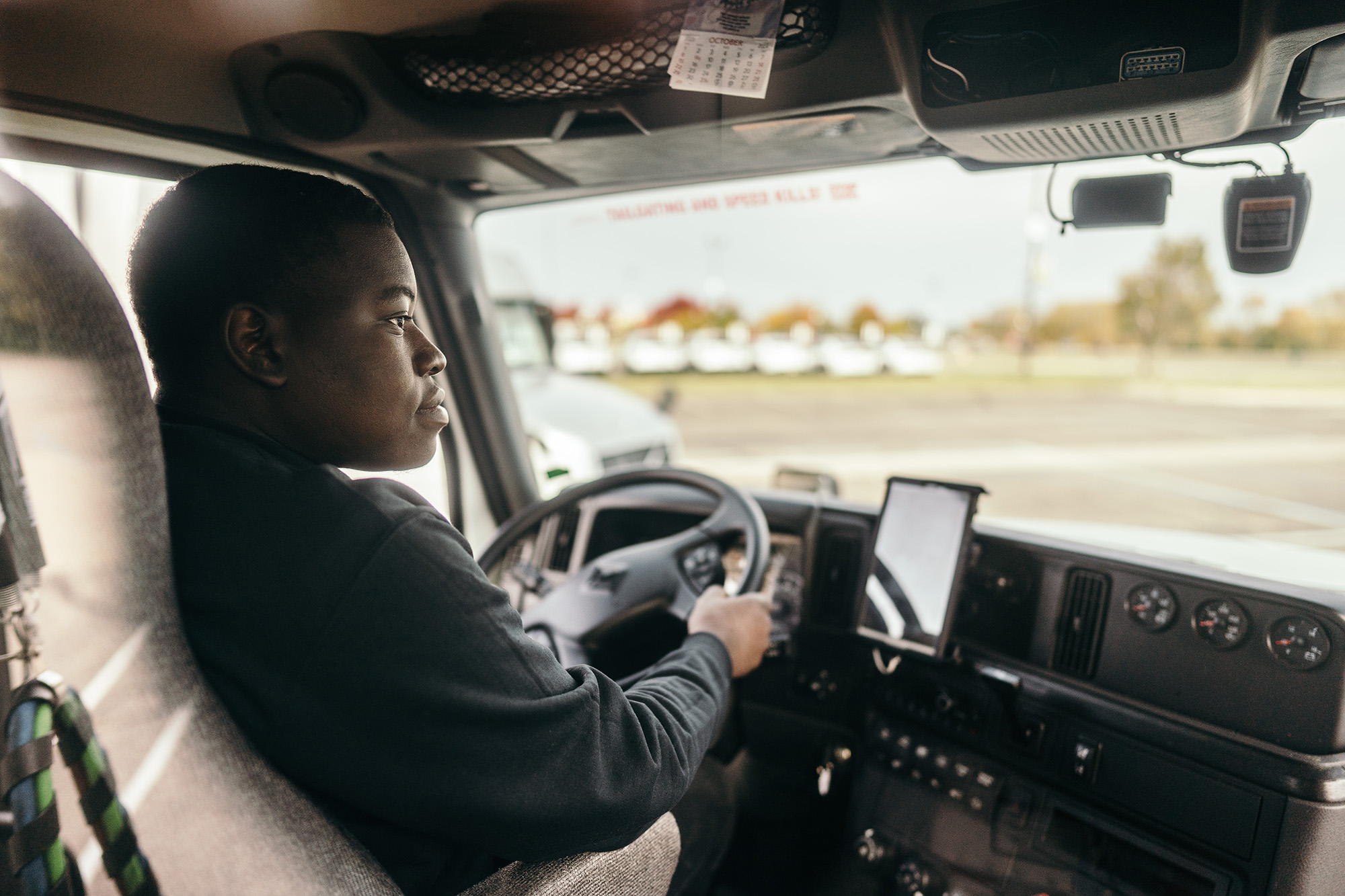 /sites/blackhawktransport.com/assets/images/ContentBGs/Blackhawk_Transport-0252.jpg